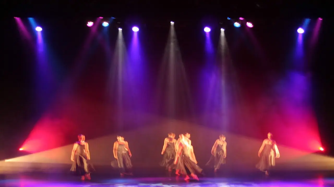 নাটকত আলোকসম্পাত সম্পর্কে দুআষাৰ