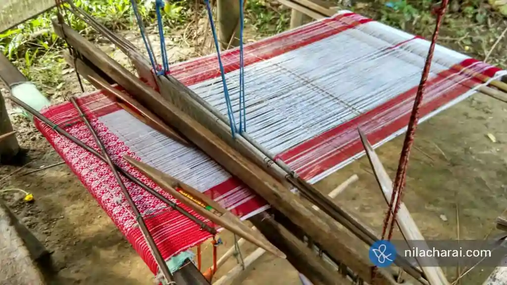 লোকগীতৰ মাজেৰে ভাহি অহা তাঁতশালৰ শব্দ