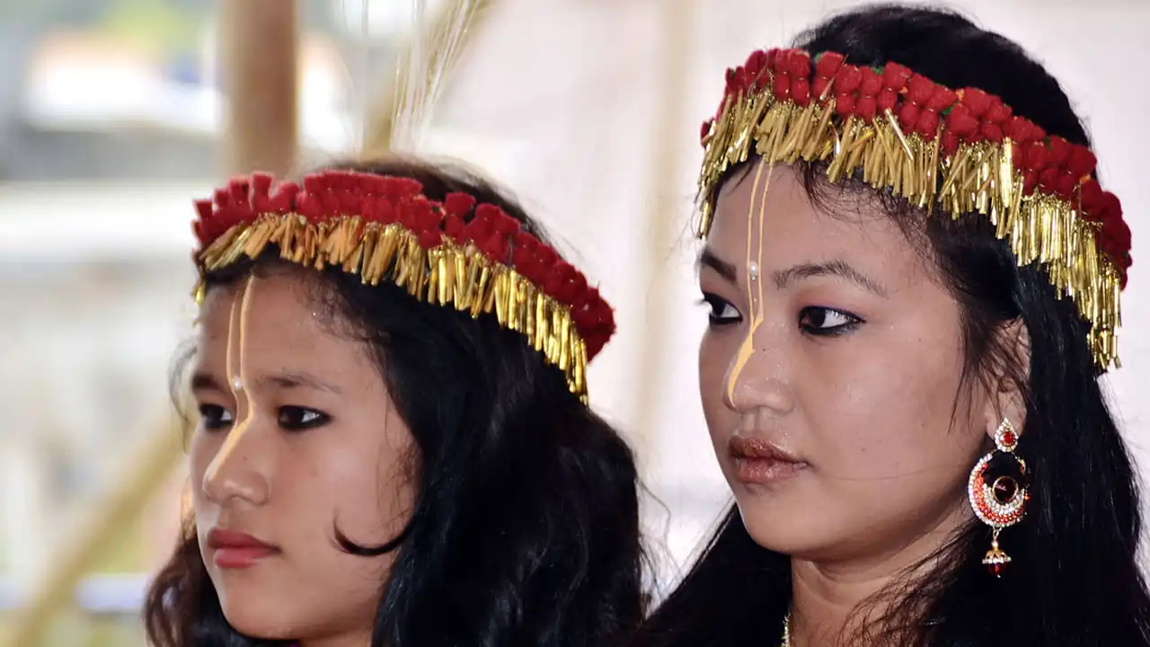 খিলঞ্জীয়া জনসমষ্টিৰ অধিকাৰ: এটি অন্বেষণ